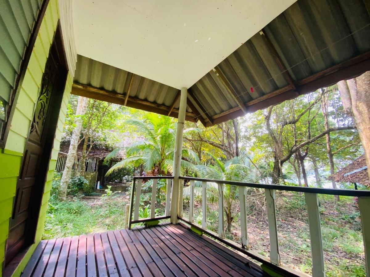 Banana Resort Koh Phayam Bagian luar foto
