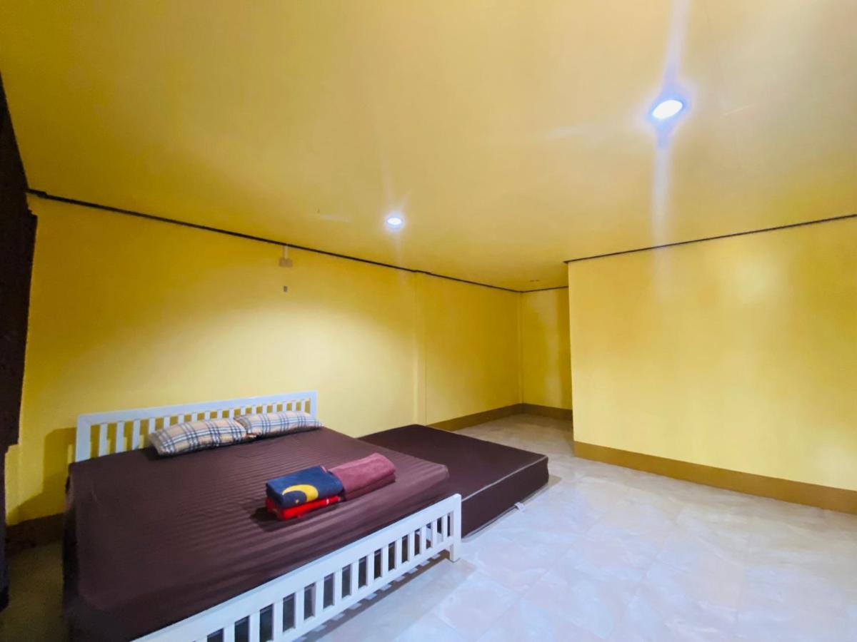Banana Resort Koh Phayam Bagian luar foto