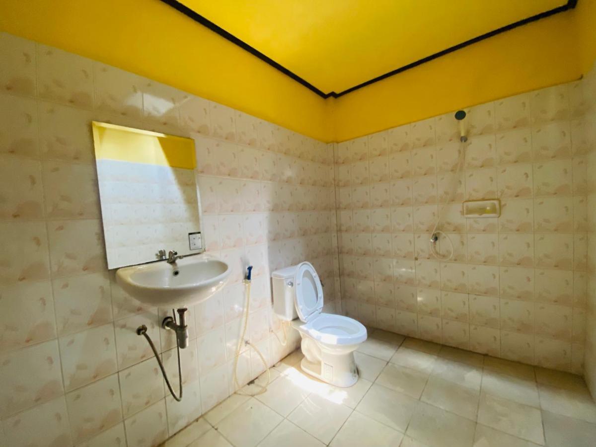 Banana Resort Koh Phayam Bagian luar foto