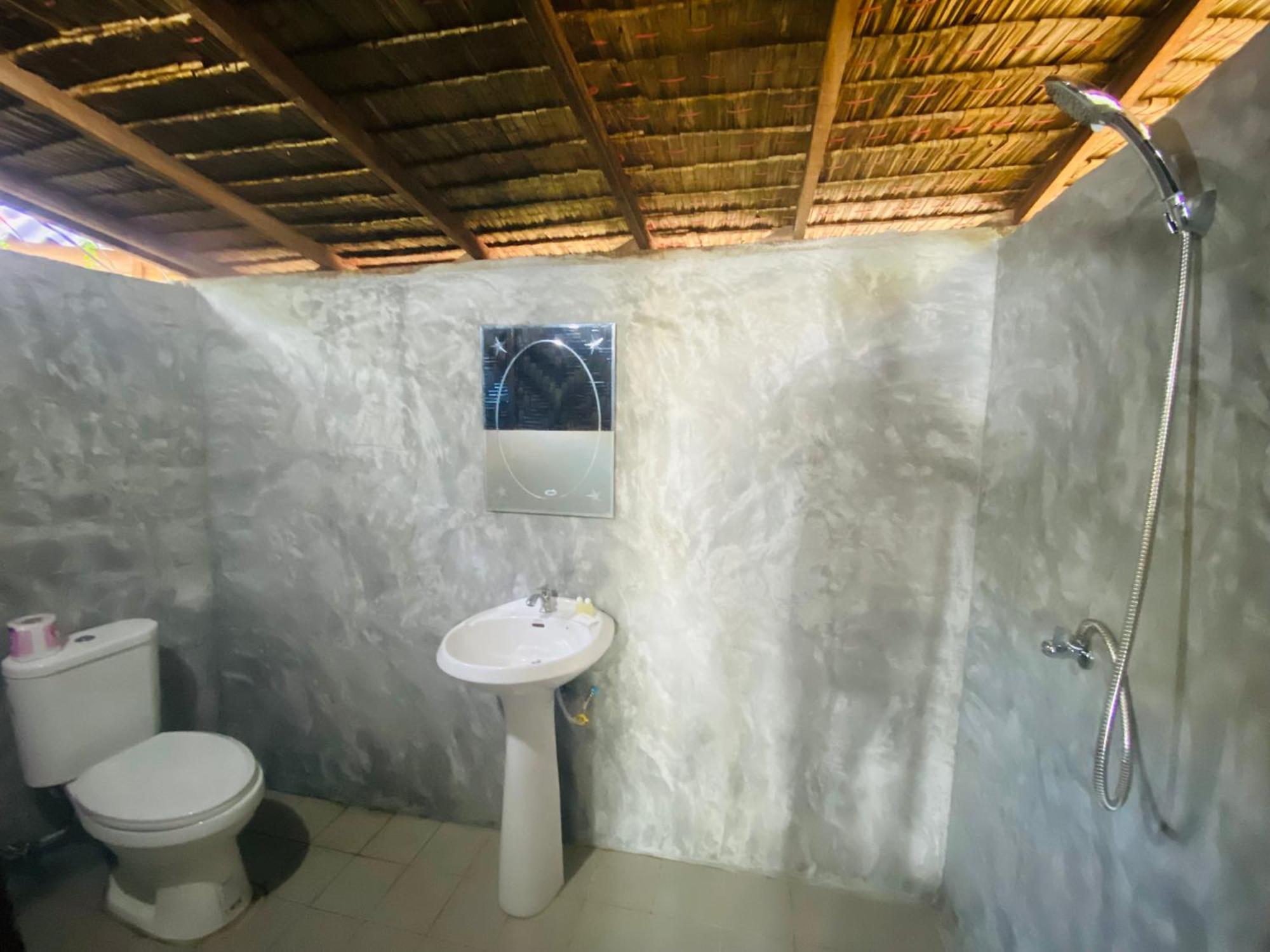 Banana Resort Koh Phayam Bagian luar foto